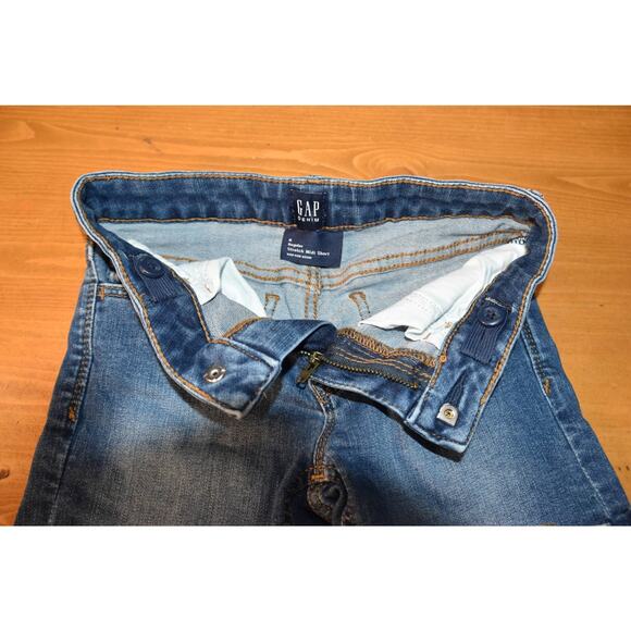 Gap Kids Denim Shorts, Girl's 8 Regular, Dark Wash, Adjustable Waist, NWOT - Picture 3 of 3